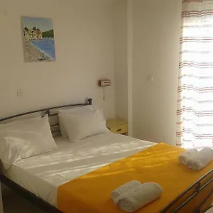  Apartment Raymondos